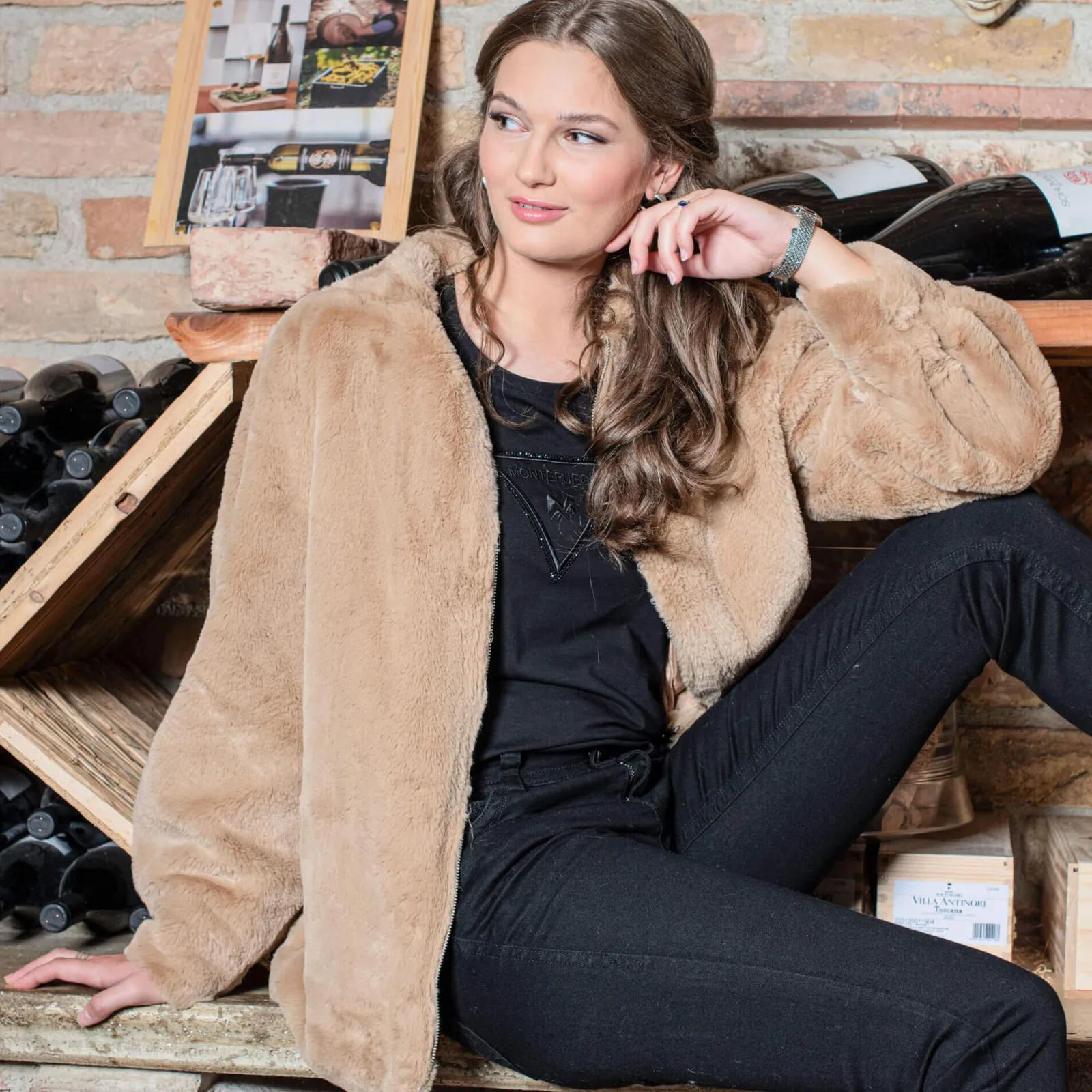 Zillertaler Trachtenwelt Damen Kuscheljacke "Nina", Mokka Braun Store
